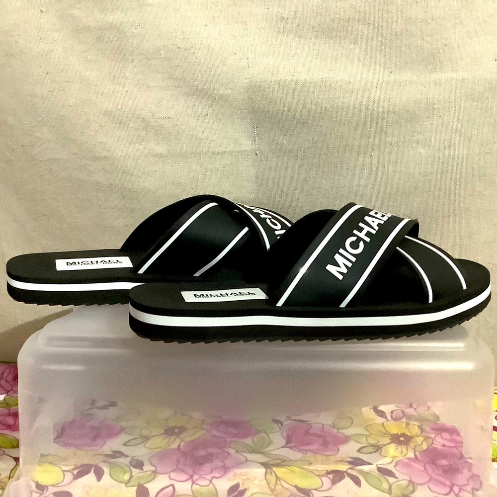 Michael Kors Women Slides - Picture 1 of 7